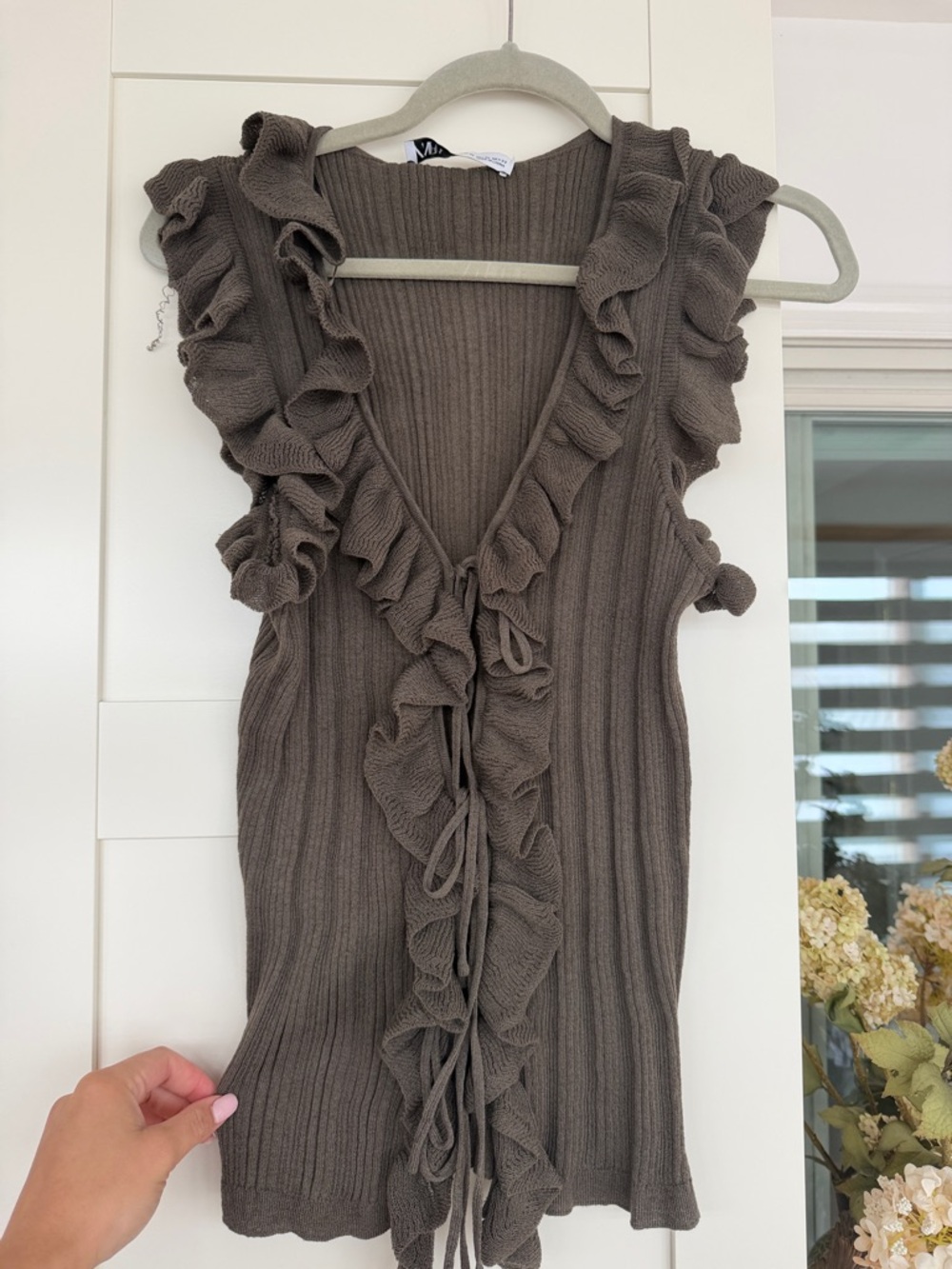 Zara Brown Ruffle Knit Sleeveless Top
